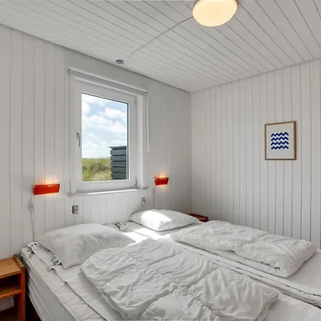 Usko - 250m From The Sea By Interhome