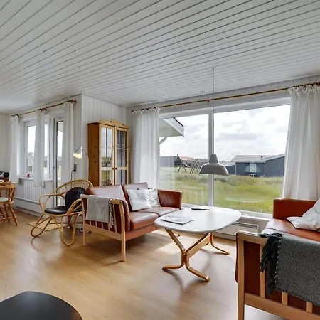 Usko - 250m From The Sea By Interhome